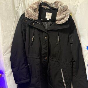 Croft & Barrow Black Insulated Winter Coat (Faux Fur Collar)